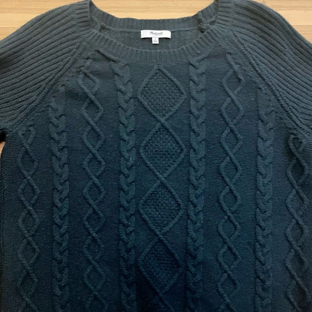 Madewell cable knit merino sweater. Size L.